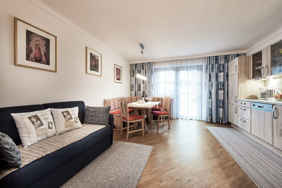 Apartment | Living room