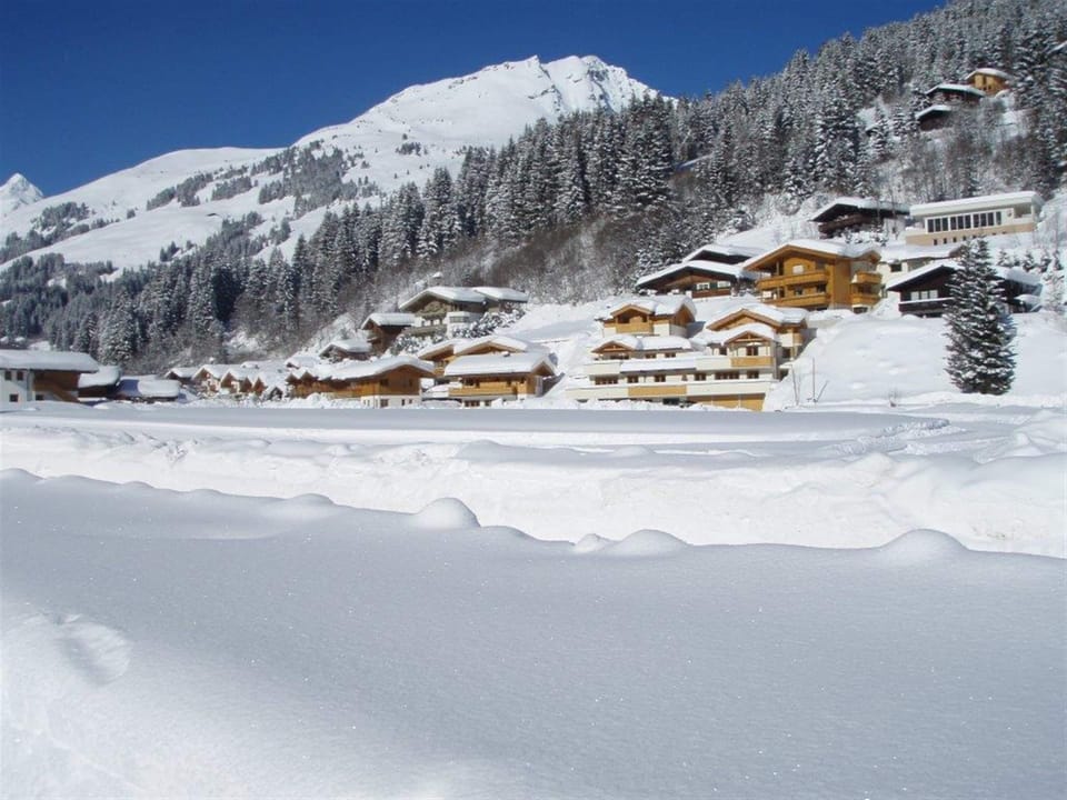 Chalet | Exterior