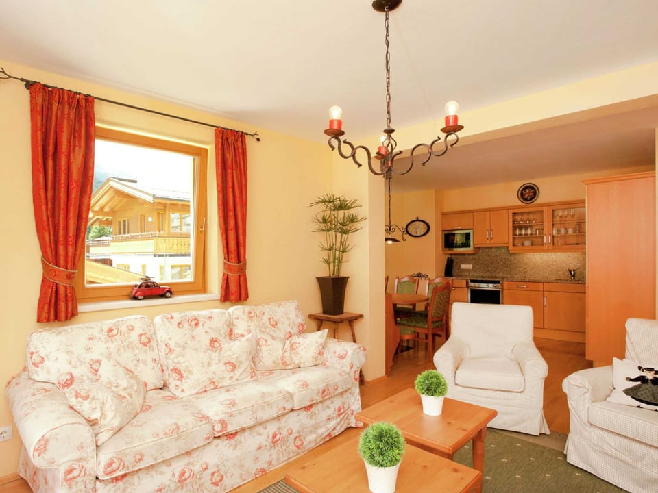 Chalet | Living area