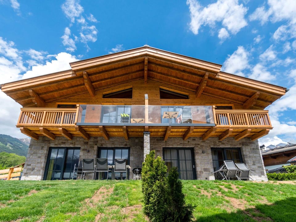 House | Exterior