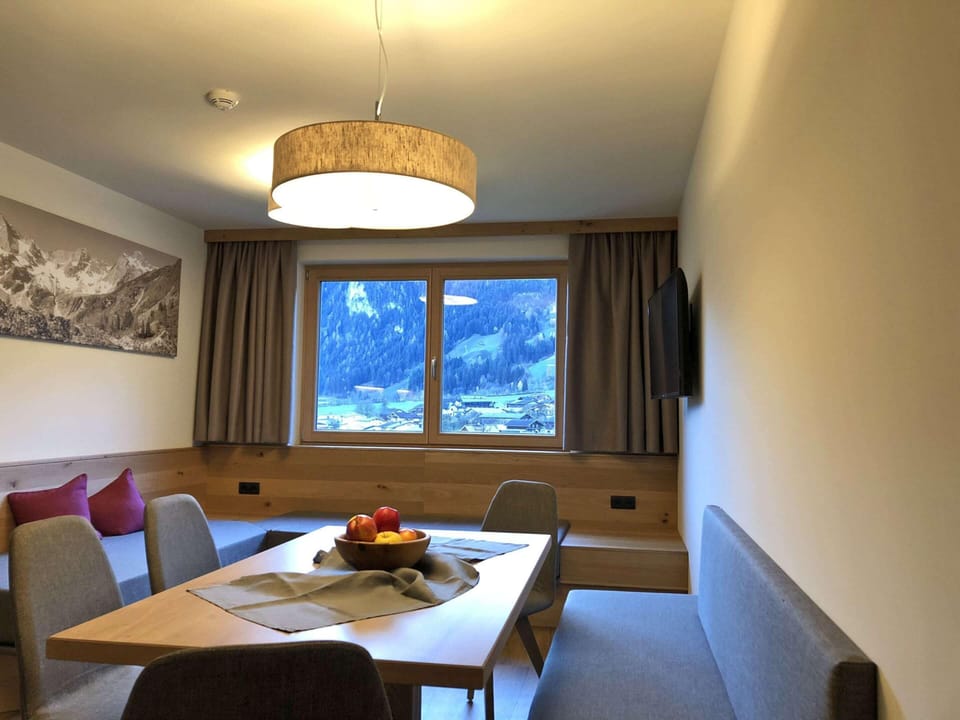 House | Dining