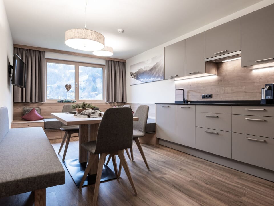 House | Dining