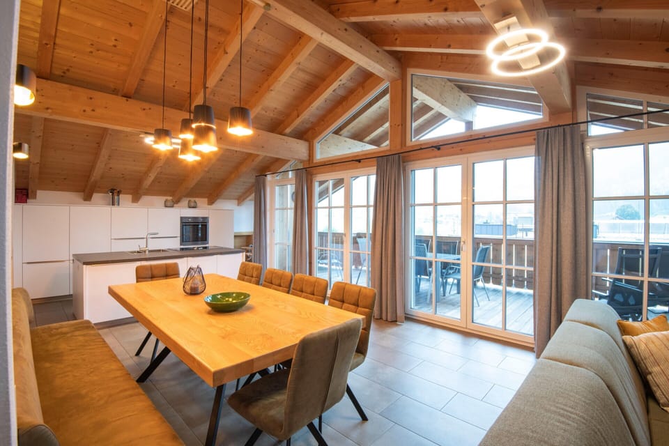 Apartment | Dining