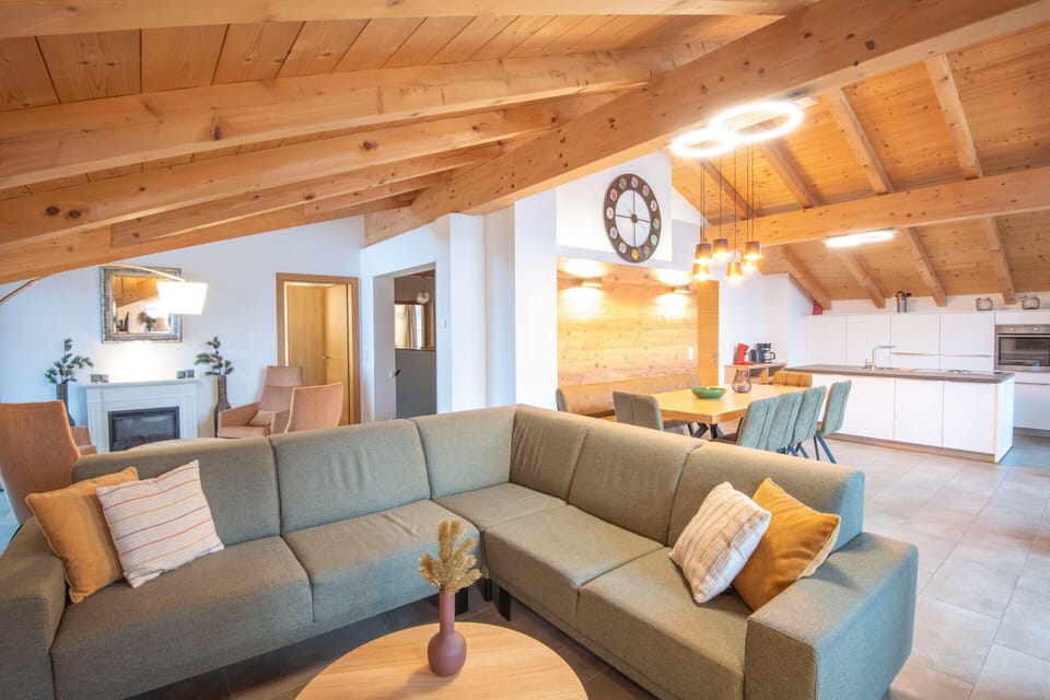 Apartment | Living room