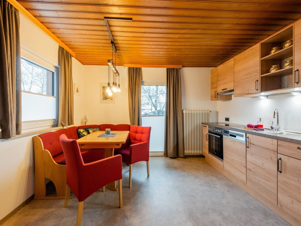 Apartment | Dining