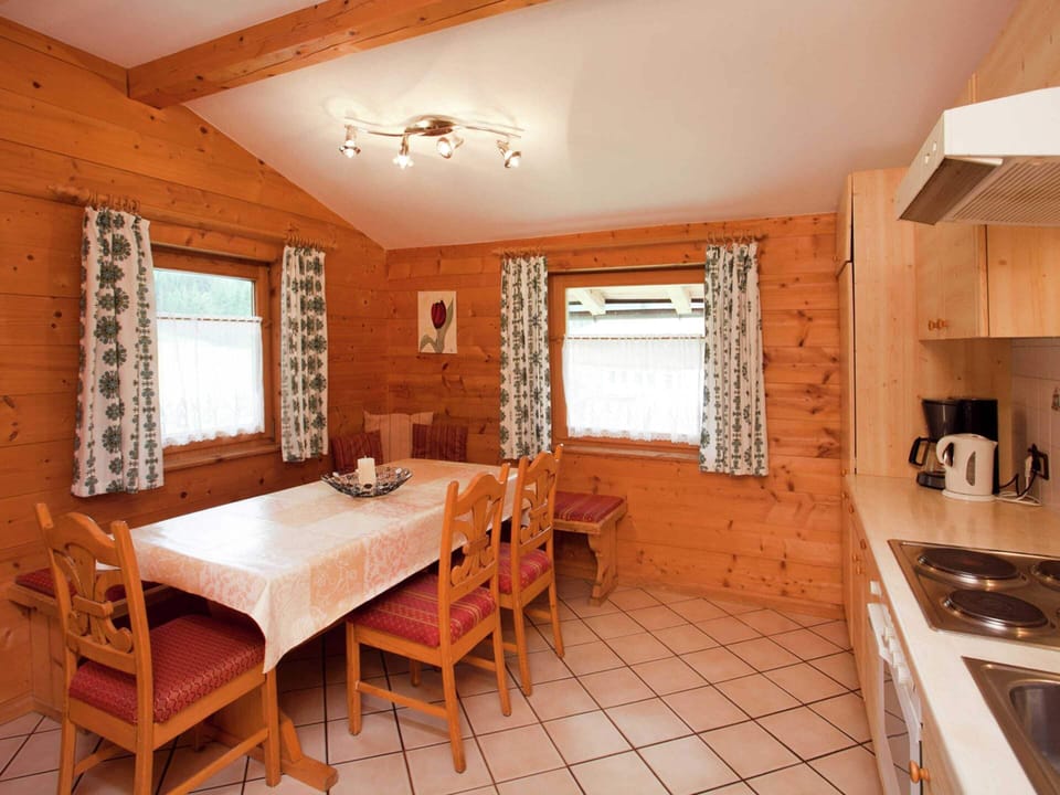 Apartment | Dining