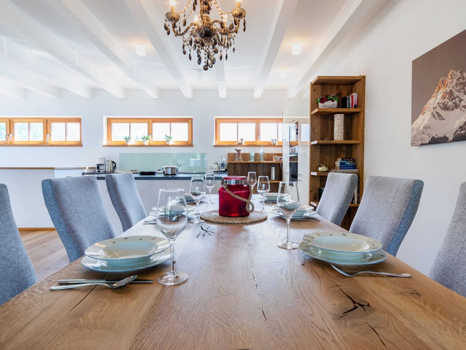 Apartment | Dining