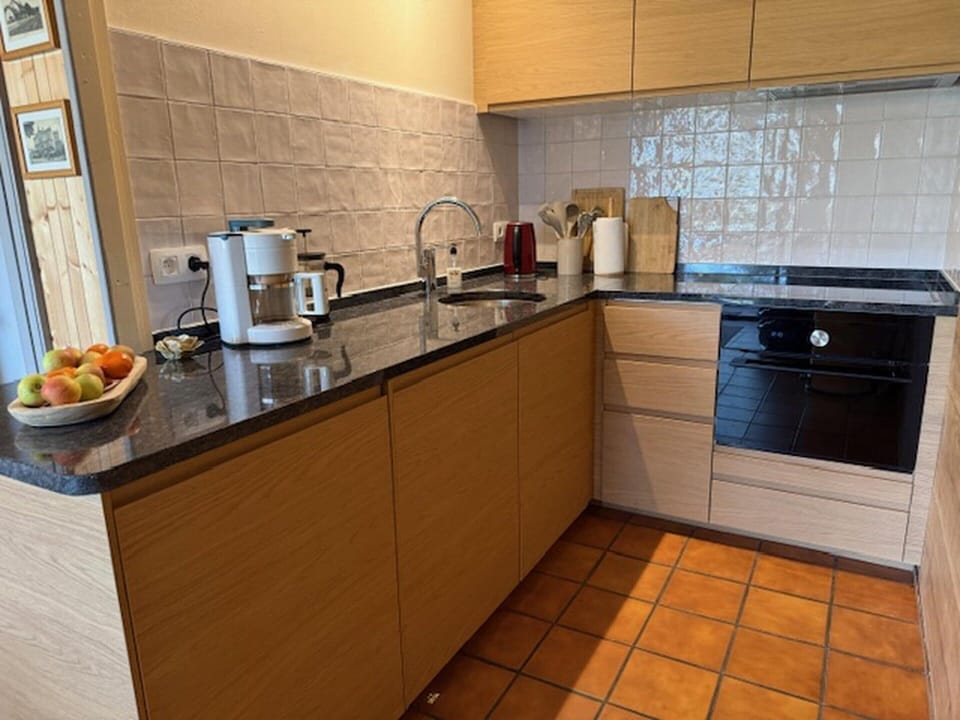 House | Private kitchen | Microwave, dishwasher, electric kettle