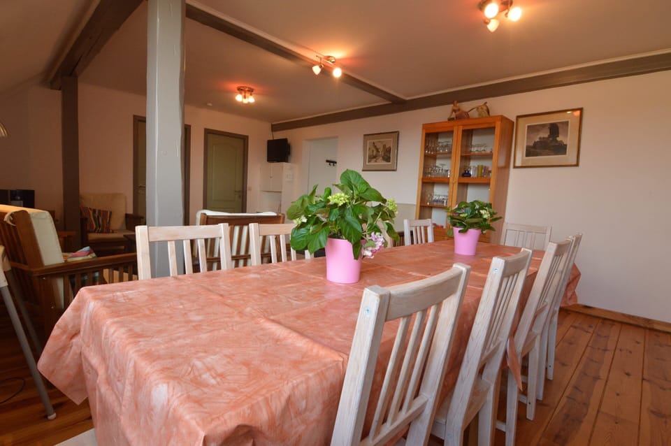 House | Dining