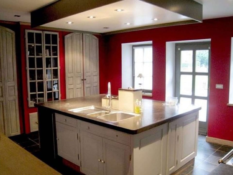 Cottage | Private kitchen | Microwave, dishwasher, highchair
