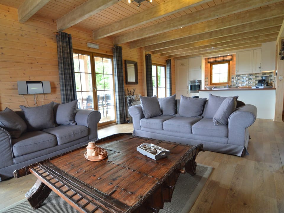 Chalet | Living area