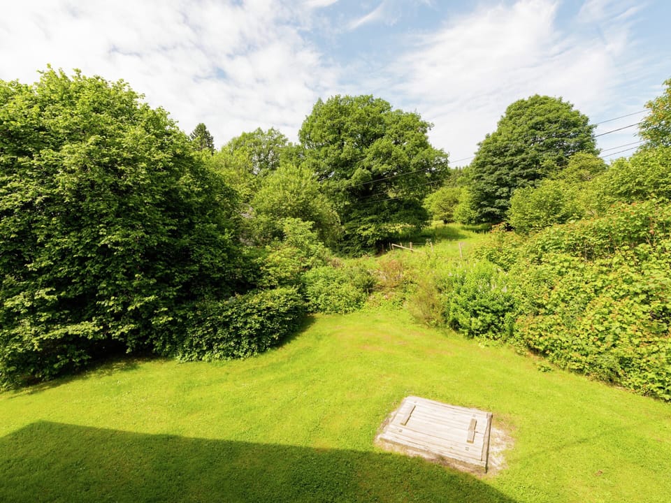 Cottage | Garden
