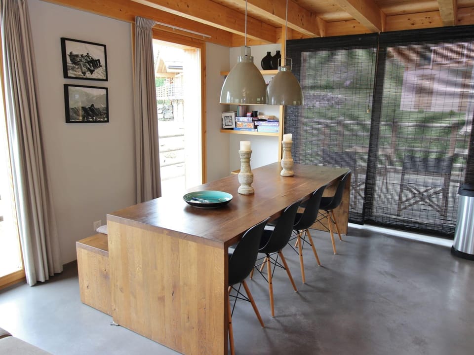 Chalet | Dining