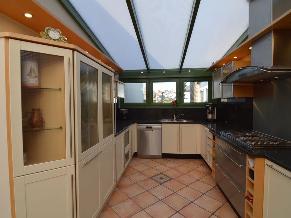 Villa | Private kitchen | Microwave, stovetop, dishwasher, highchair