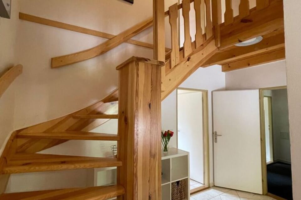 House | Reception