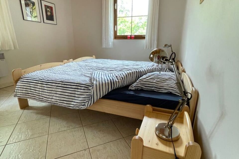 House | 3 bedrooms, individually furnished, bed sheets