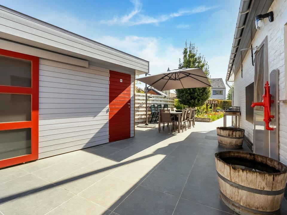 House | Exterior