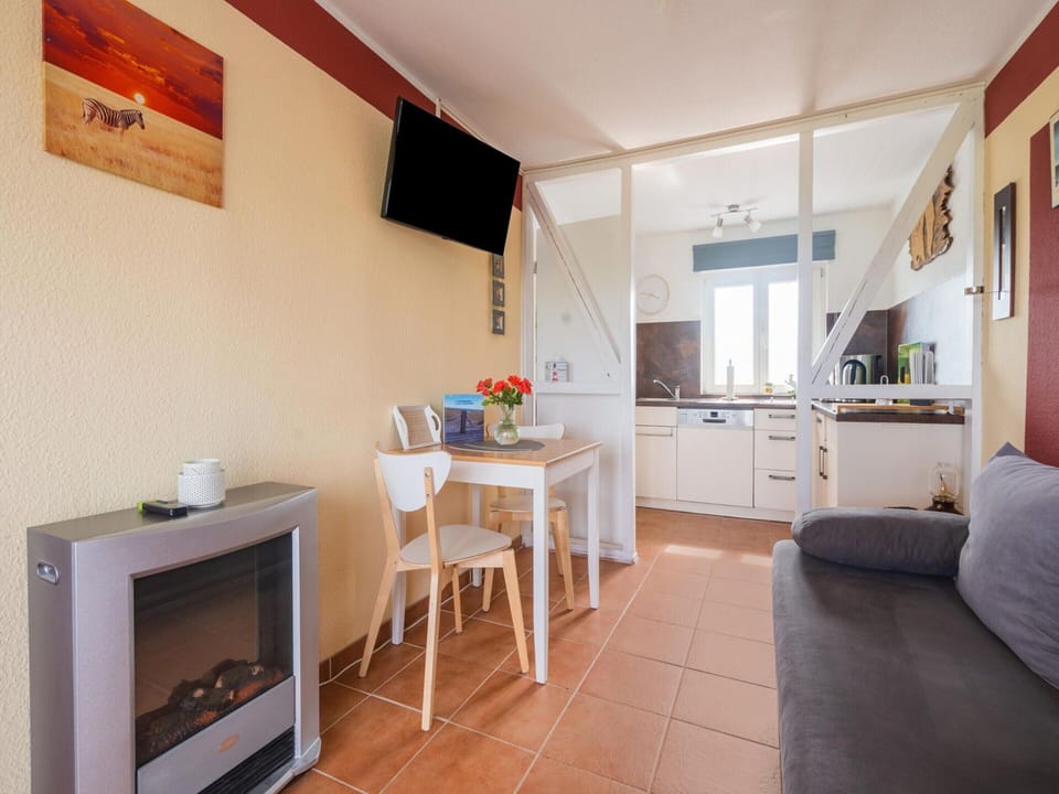 Bungalow | Dining