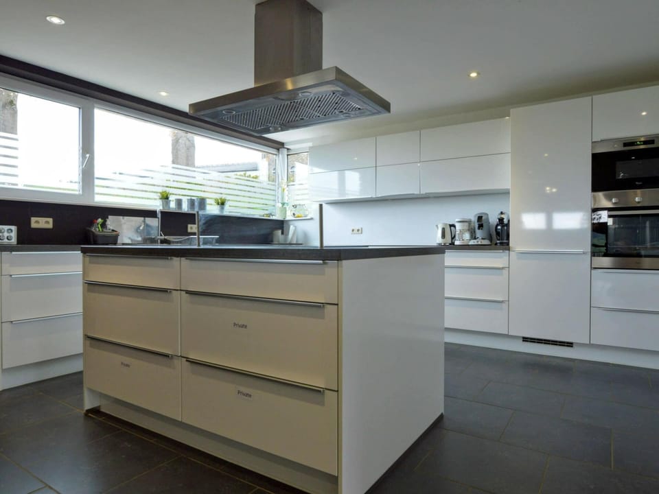House | Private kitchen | Highchair