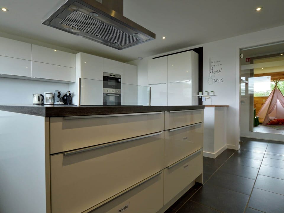 House | Private kitchen | Highchair