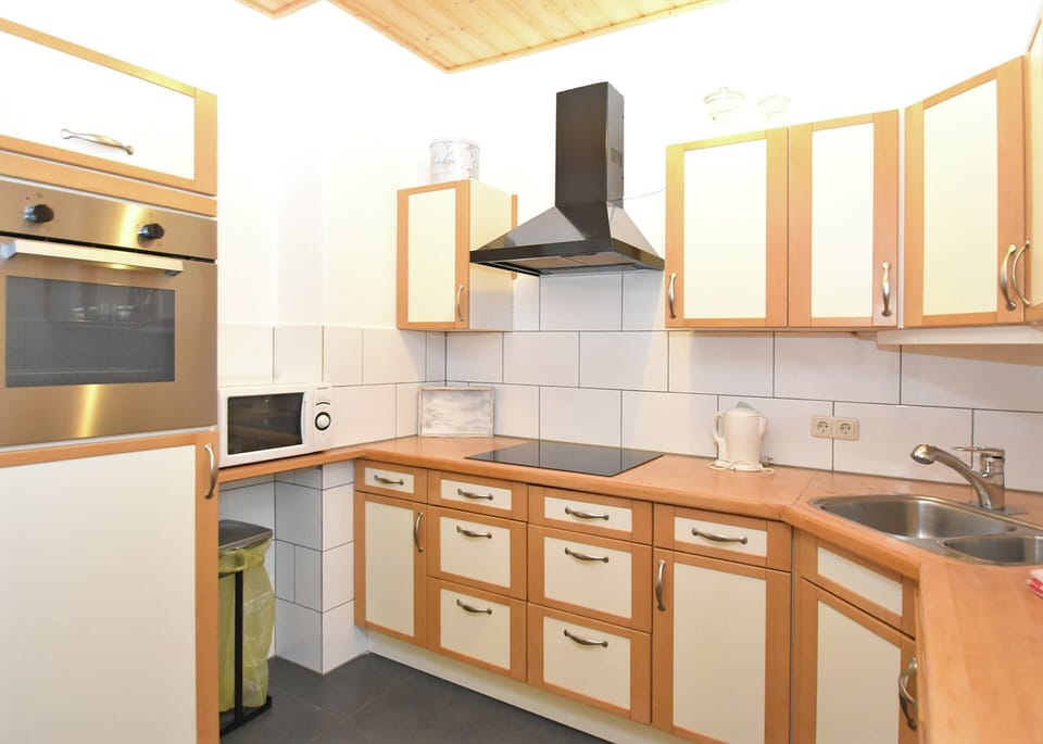 Apartment | Private kitchen | Highchair