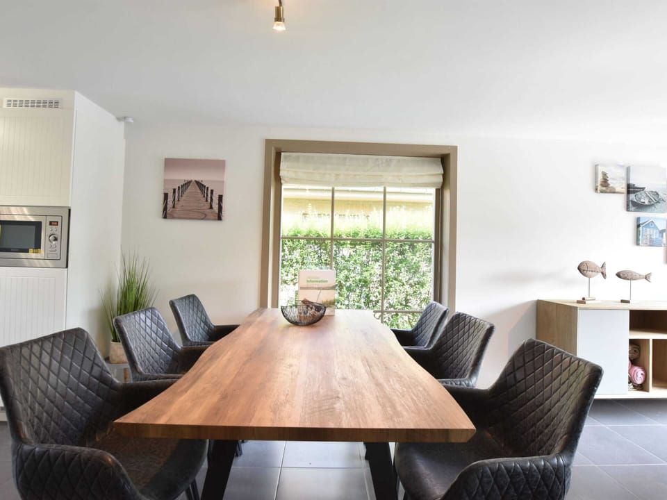 House | Dining