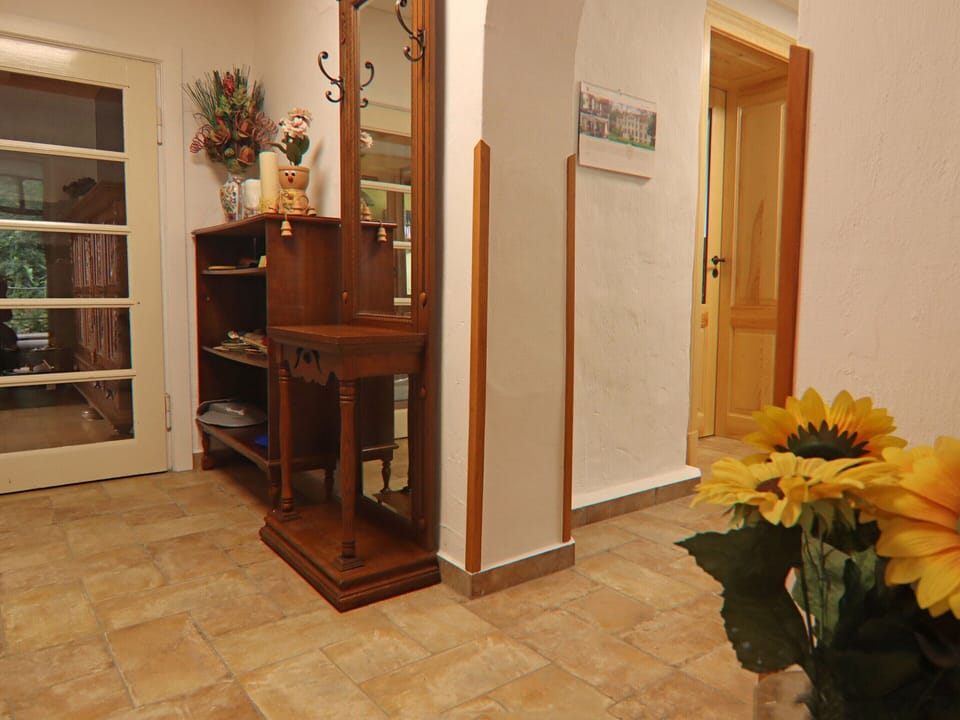 Alt Krassow Lakeside Retreat Apartment in Mecklenburgische Seenplatte