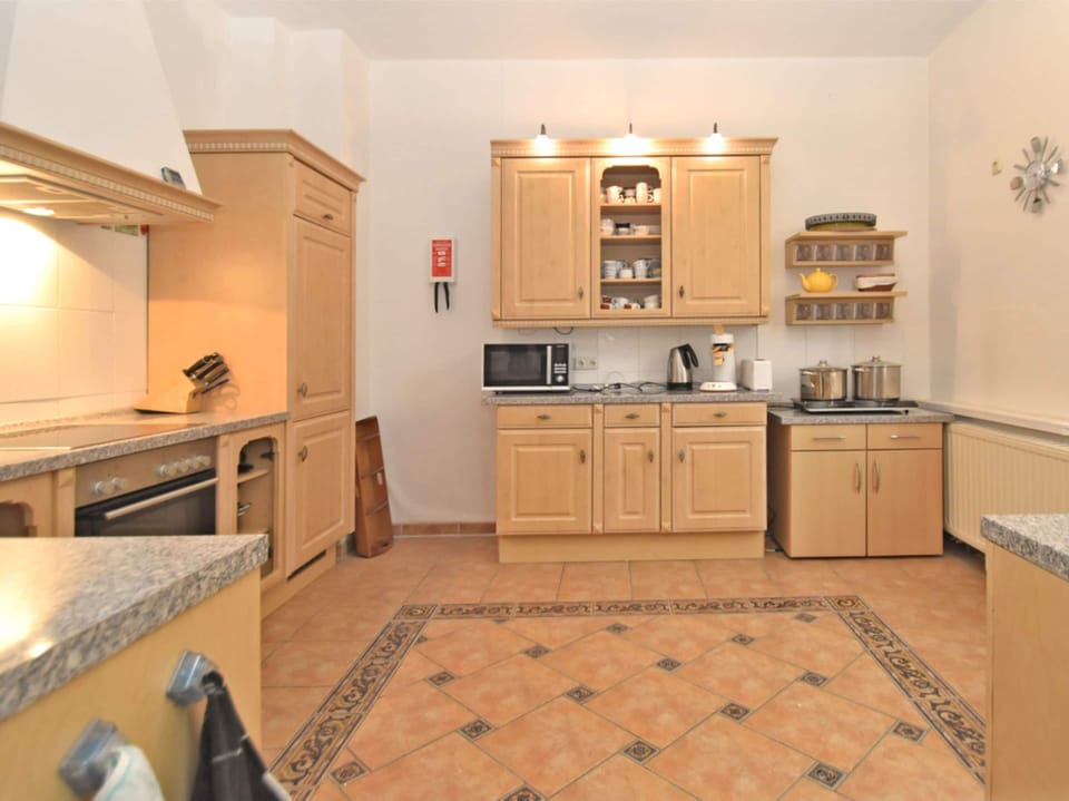 House | Private kitchen | Microwave, dishwasher, highchair