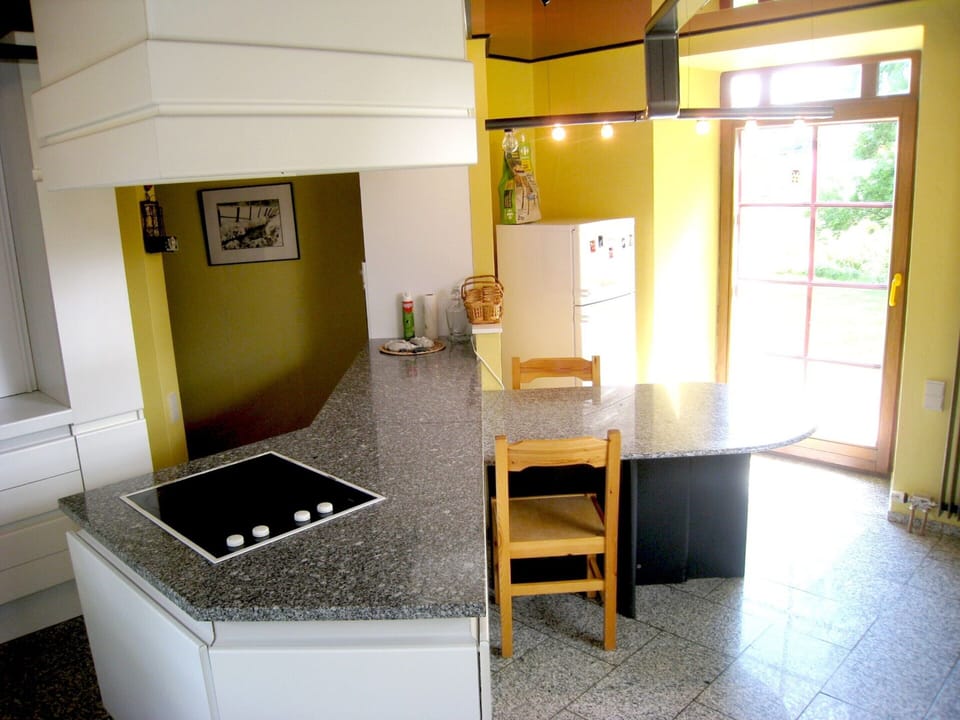 House | Private kitchen | Highchair