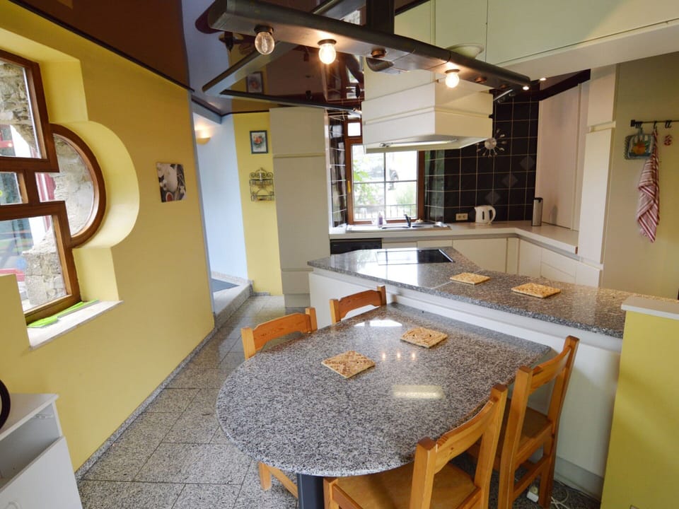 House | Private kitchen | Highchair