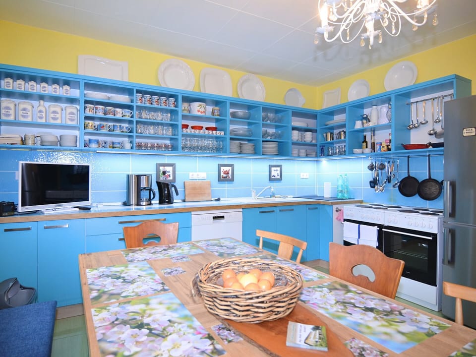 House | Private kitchen | Fridge, microwave