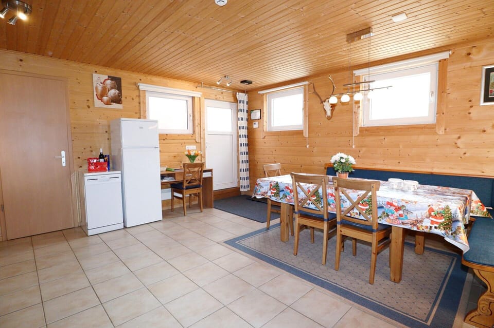 Apartment | Dining