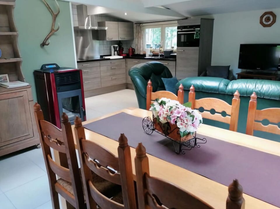 Chalet | Dining