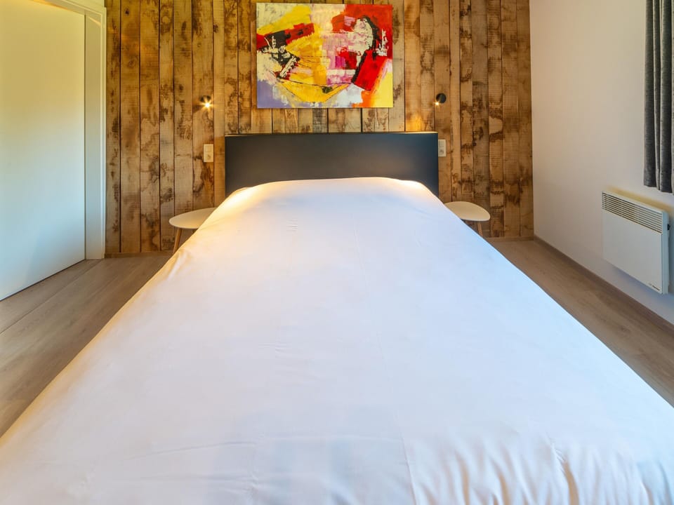Chalet | 3 bedrooms, individually furnished, iron/ironing board, bed sheets