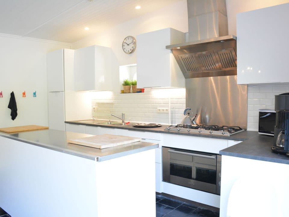 House | Private kitchen | Fridge, highchair