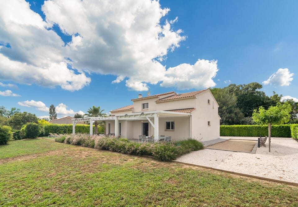 Villa | Exterior
