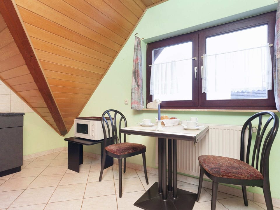 Apartment | Dining