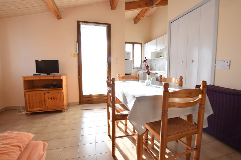 House | Dining