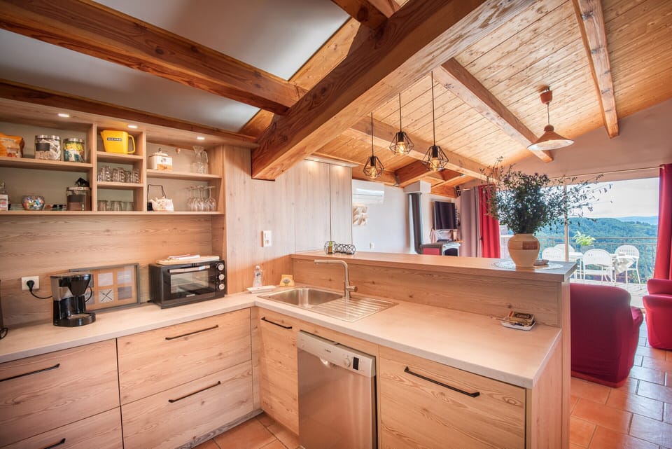 House | Private kitchen | Fridge, coffee/tea maker, highchair