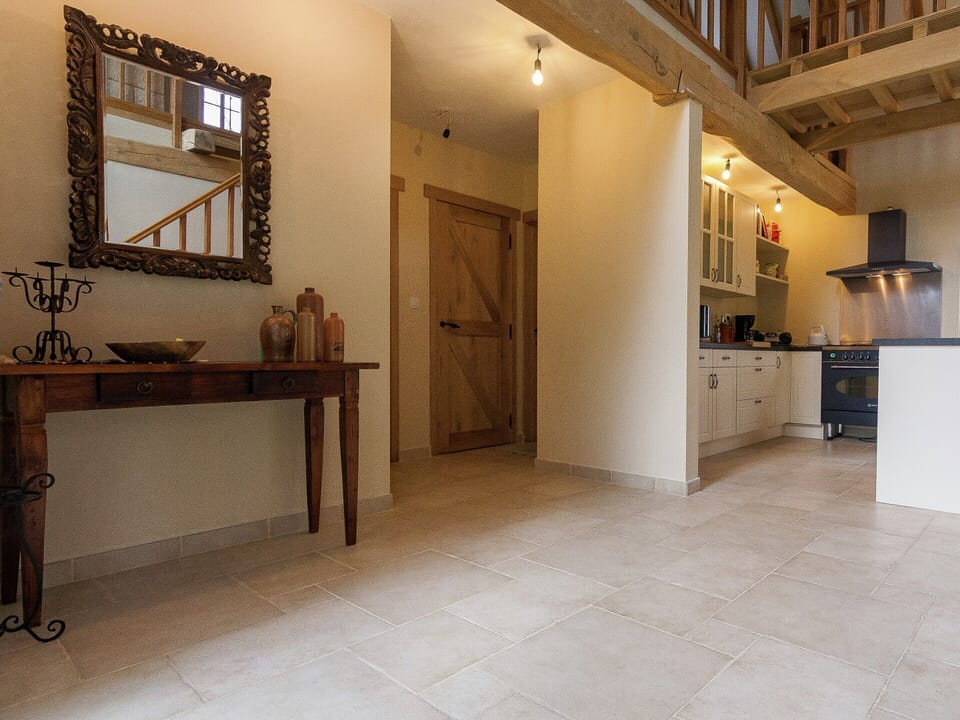 House | Reception