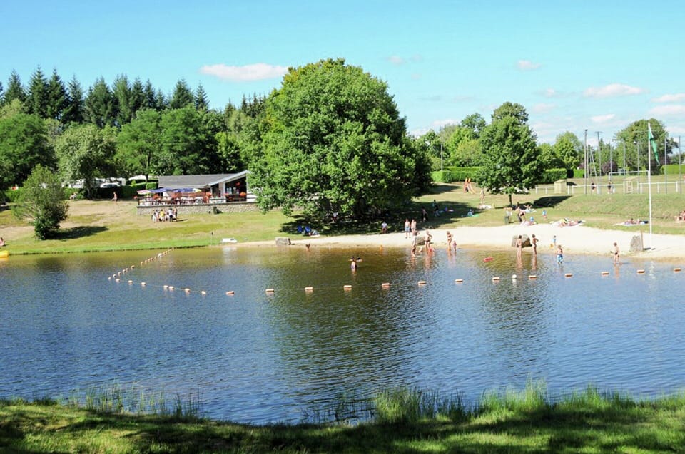 Beautifully Located Country House With Heated Pool House in Nouvelle-Aquitaine