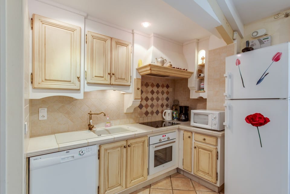 House | Private kitchen | Highchair