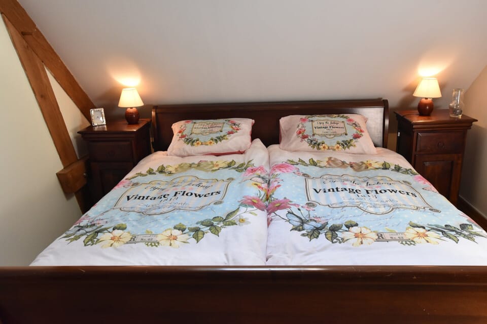 Holiday Home in Le Chatelet With Pool House in Centre-Val de Loire