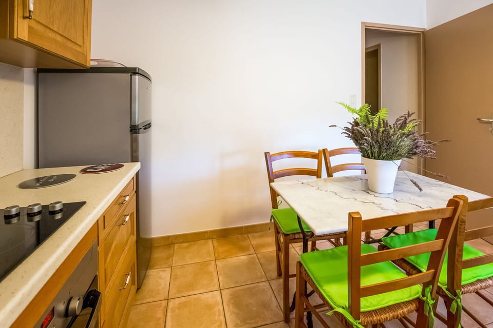 House | Private kitchen | Highchair