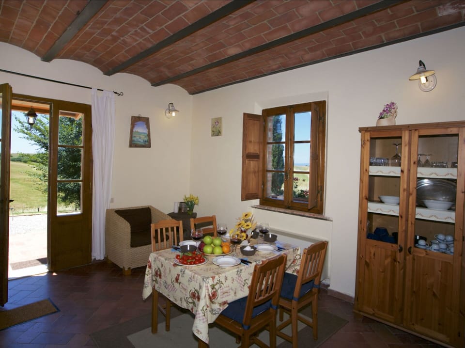 House | Dining