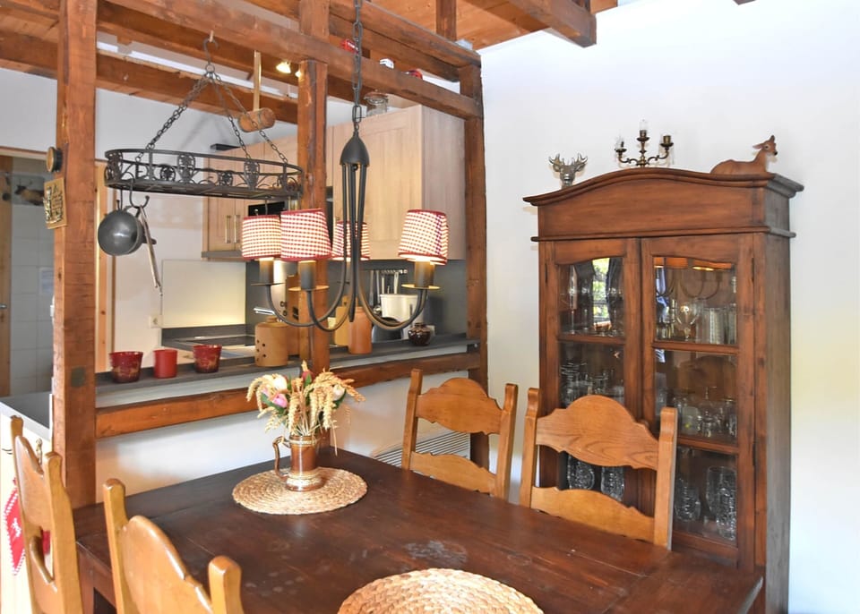 House | Dining