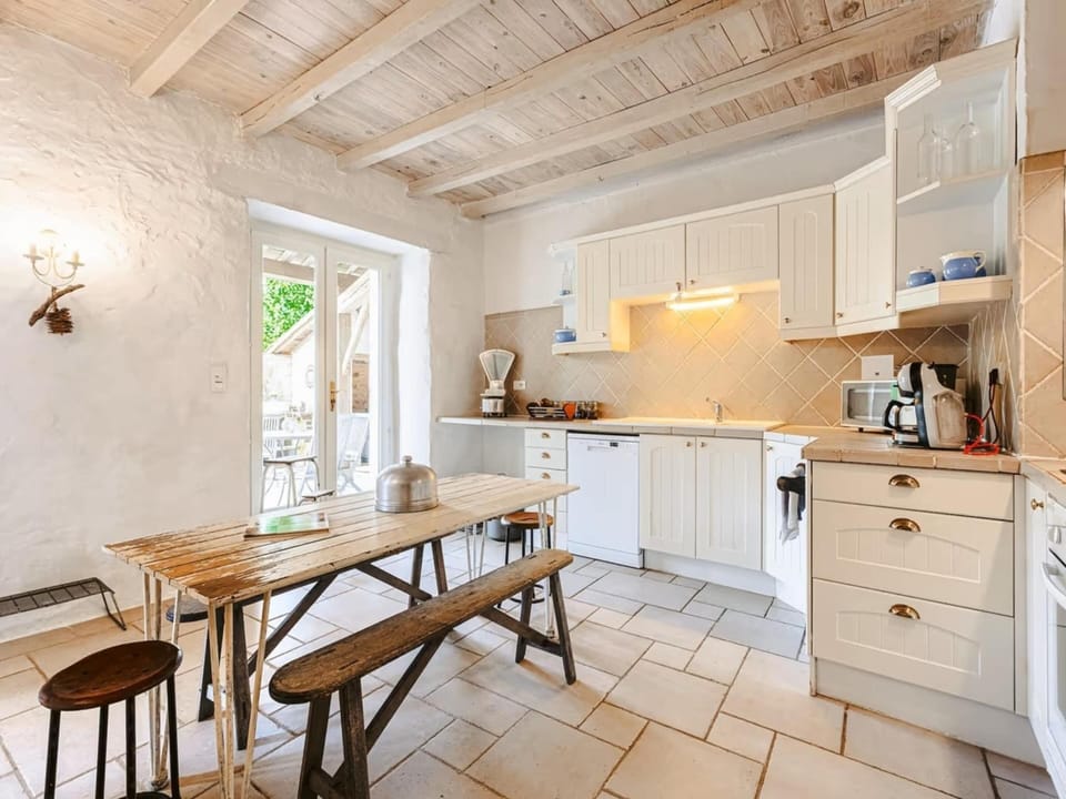 House | Private kitchen | Highchair
