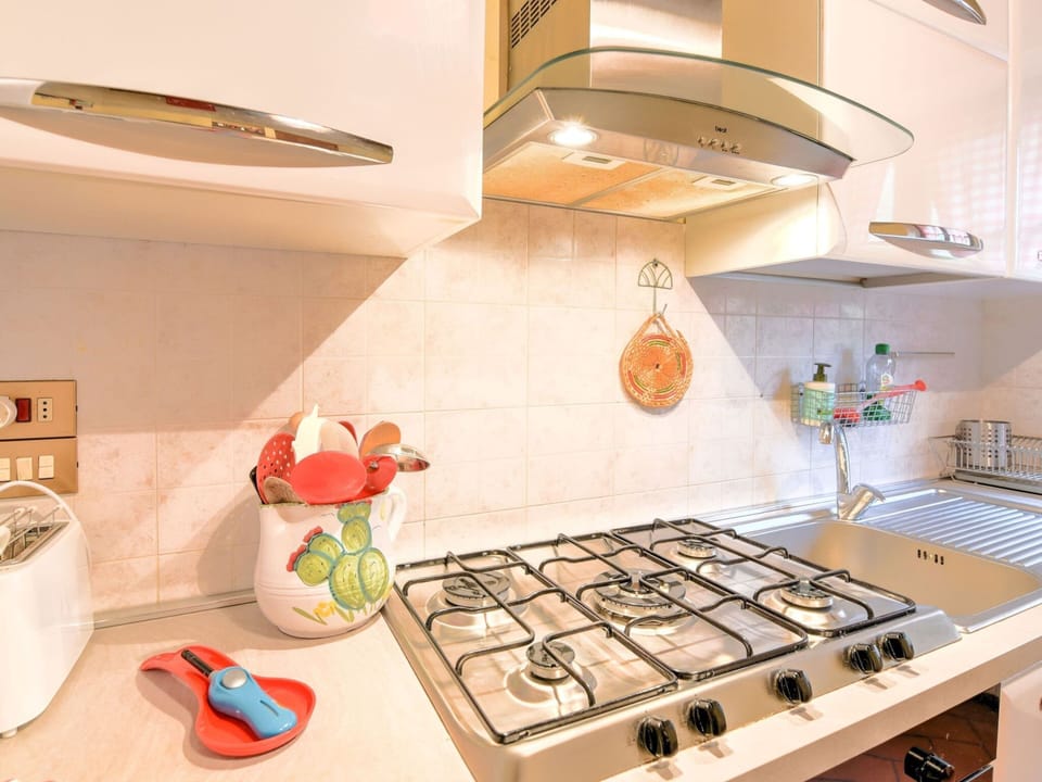 House | Private kitchen | Highchair