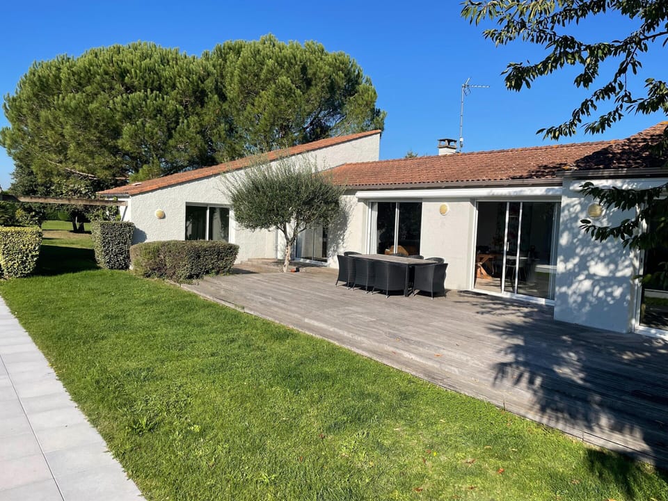Villa | Exterior