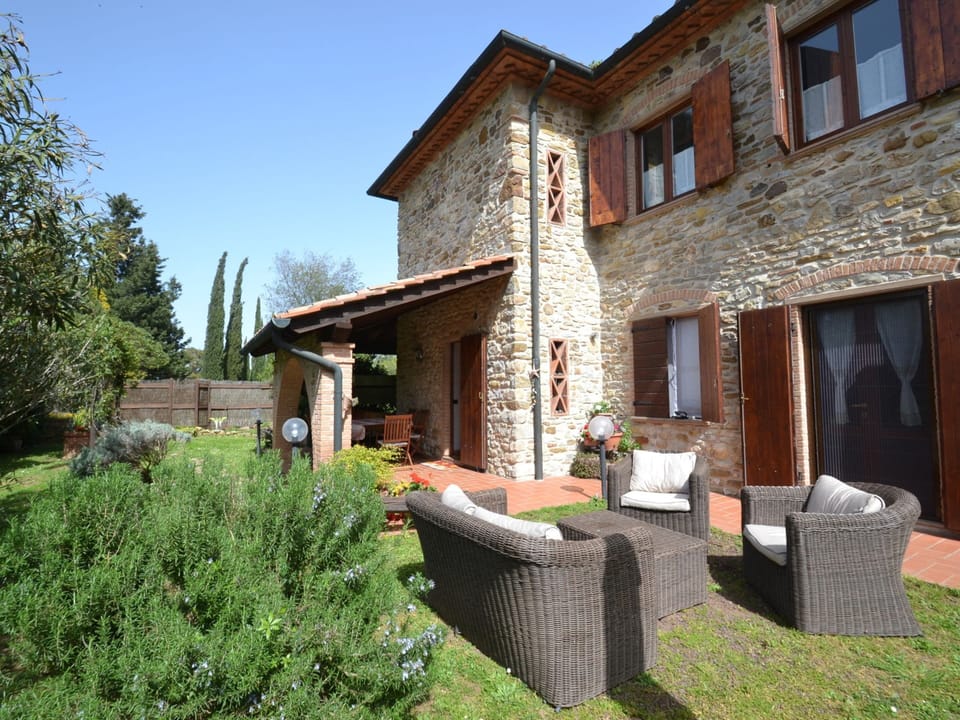 Villa | Exterior